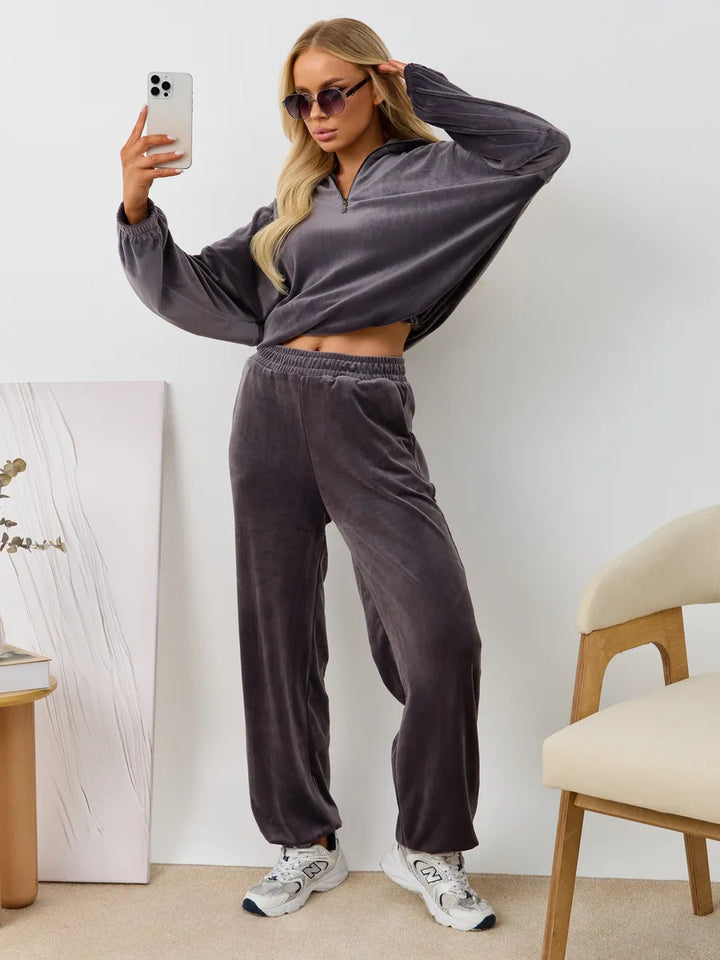 Women's velvety two-piece lounge set with hooded half-zip and elastic waistband pants Mune Fashion