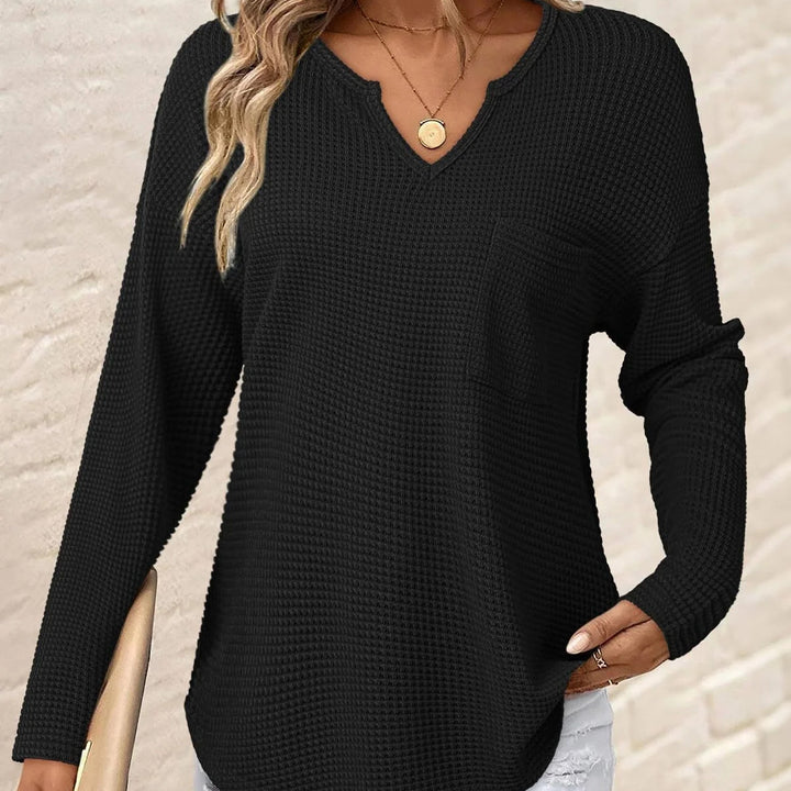 Ladies waffle knit long sleeve with V-notch, chest pocket and casual oversized fit Drune