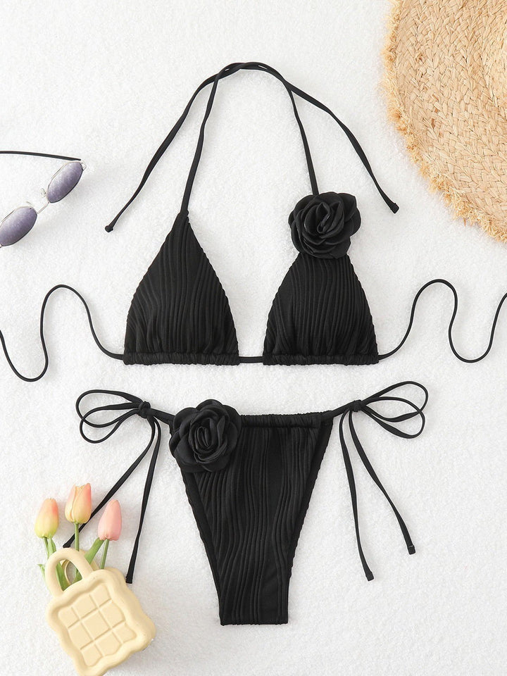 Ladies triangular bikini with elaborate flower detail Mune Fashion
