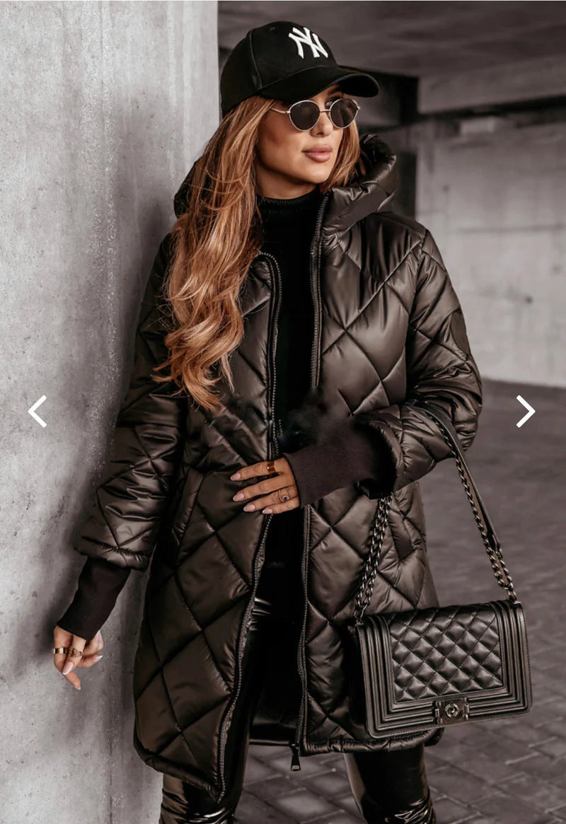 Women's Casual Quilted Jacket with Hood and Practical Pockets Mune