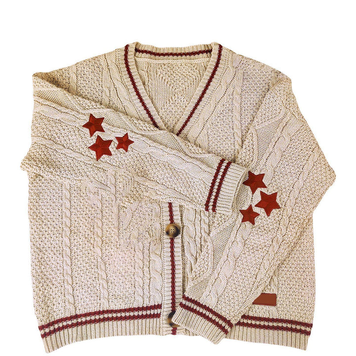 Women's oversized cable knit cardigan with V-neck, button placket and star appliqués Mune Fashion