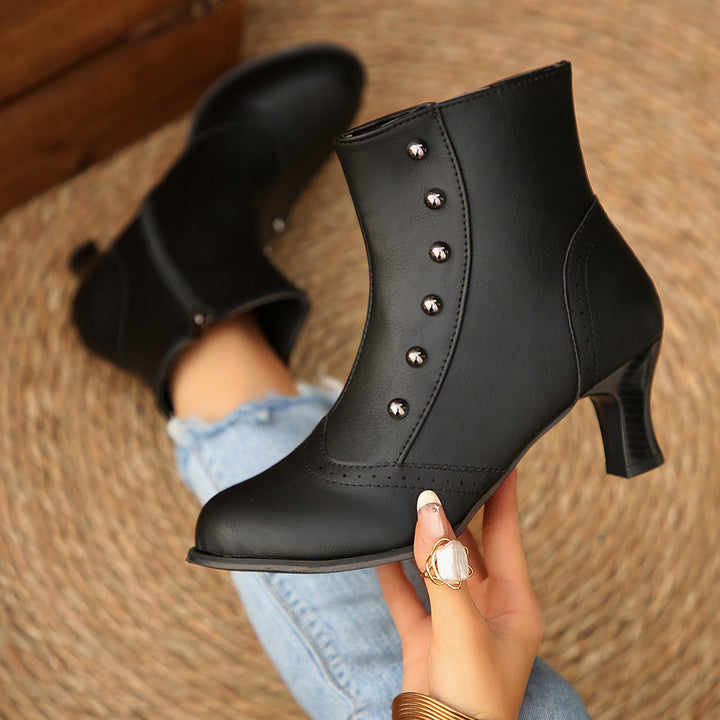 Women's Vintage Ankle Boot with Brogue Tip, Side Zipper and Mid-High Heel Mune Fashion