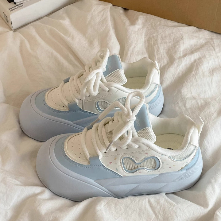 Ladies sporty sneakers with thick, flexible cushioning sole Mune Fashion