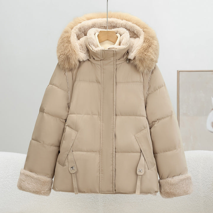Women's short faux fur jacket with hood and extra voluminous collar Mune Fashion