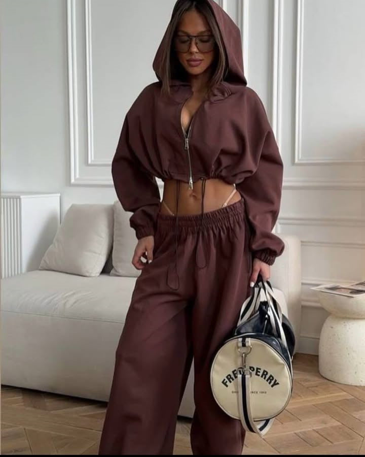 Women's crop zipper hoodie and wide-cut high-waist lounge pants set Mune Fashion