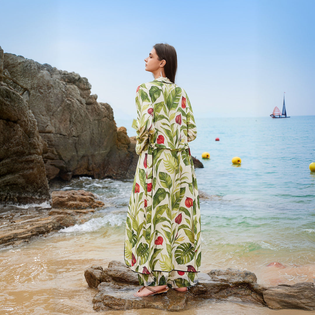 Women's airy kimono with floral patterns Mune Fashion