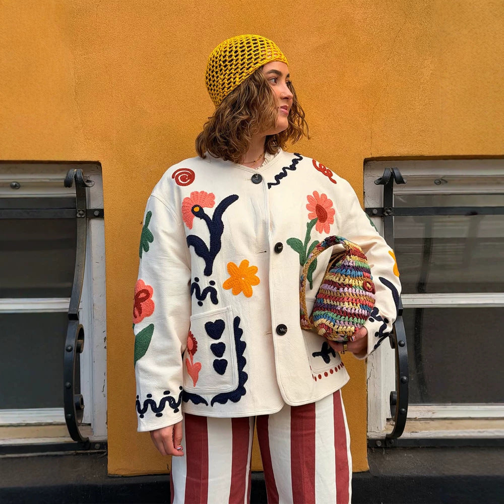 Women's embroidered boxy jacket with floral application and patch pockets Mune Fashion