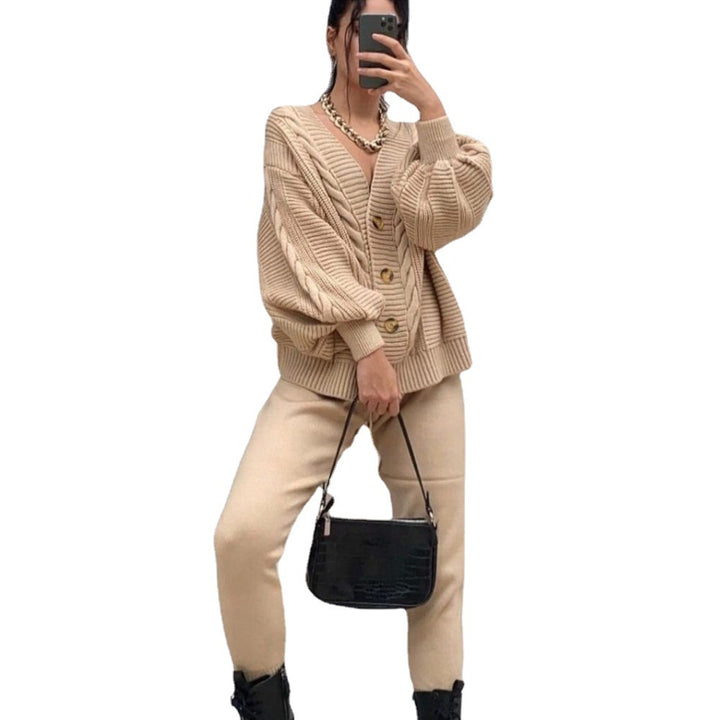 Women's cozy oversized knit set consisting of cable pattern cardigan and tailored knit joggers Mune Fashion