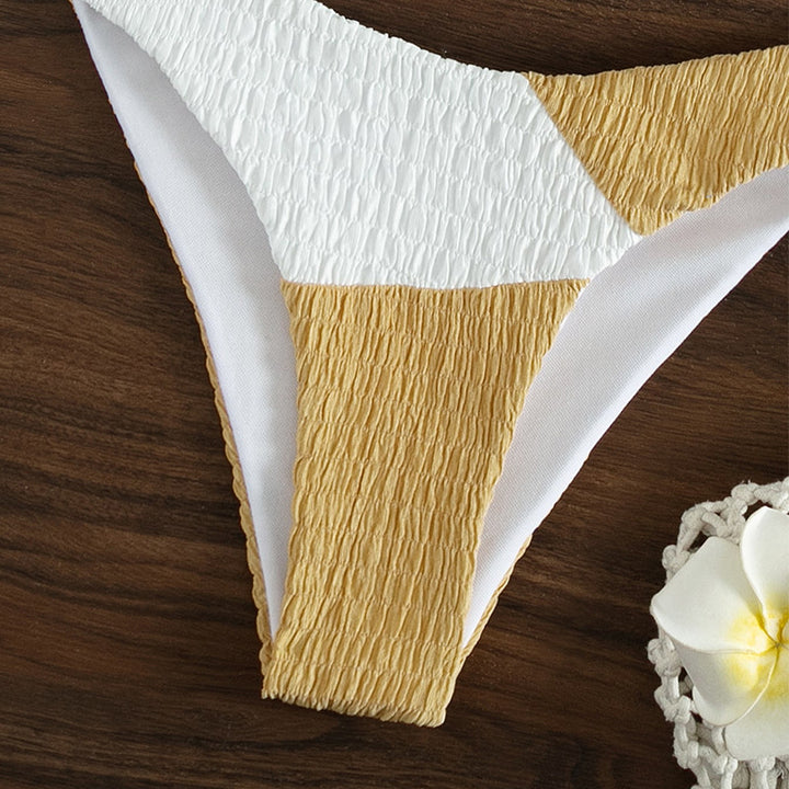 Women's Triangle Bikini with sophisticated wave pattern and adjustable straps Mune Fashion