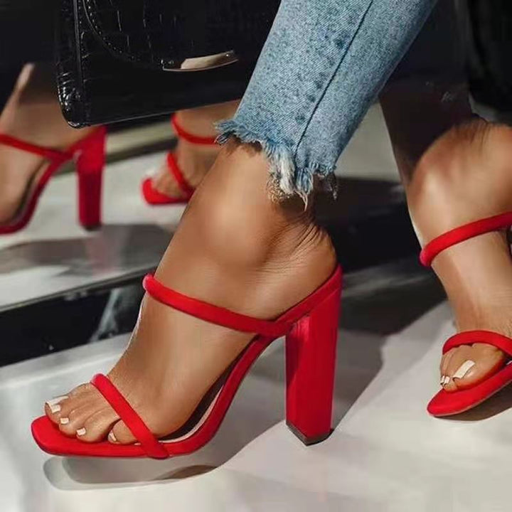 Women nan elegant slip-on sandal with square toe area, slender straps and stable block heel Mune Fashion