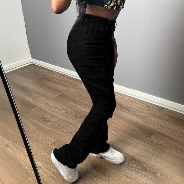 Ladies High-Waisted Cargo Jeans with Multiple Flap Pockets and Long Leg Mune Fashion