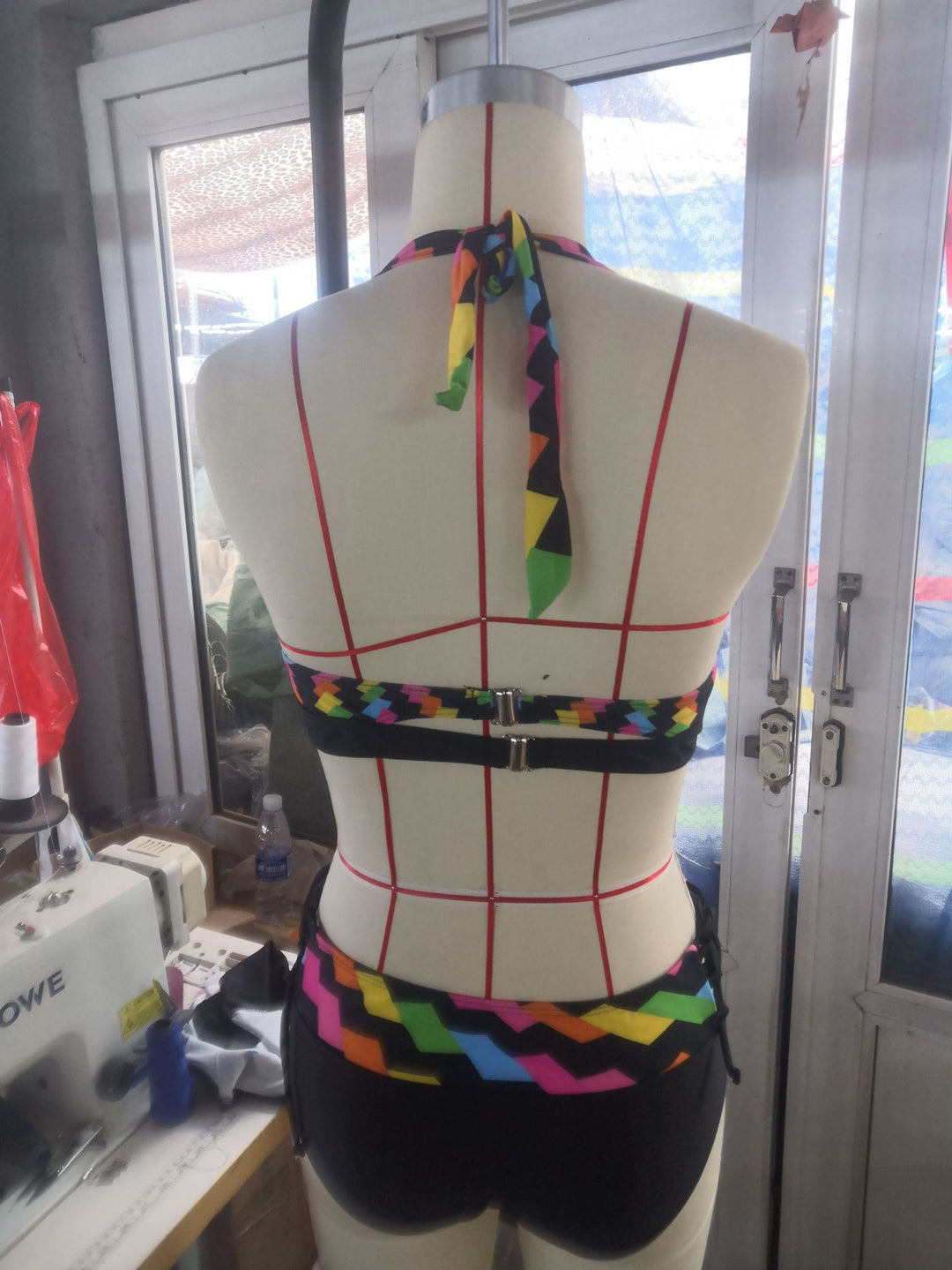 Women's sporty bikini set with adjustable straps and trendy color design Mune Fashion