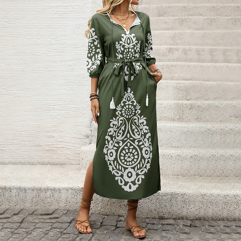 Ladies maxi dress with ethnic print, V-neck, ankle-length cut and tie belt Mune Fashion