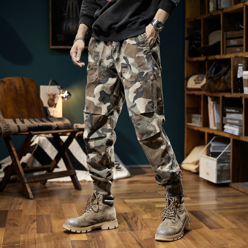Herren Camouflage-Cargo-Jogginghose mit Tunnelzug, Knieabnähern und geripptem Knöchelabschluss Mune Fashion