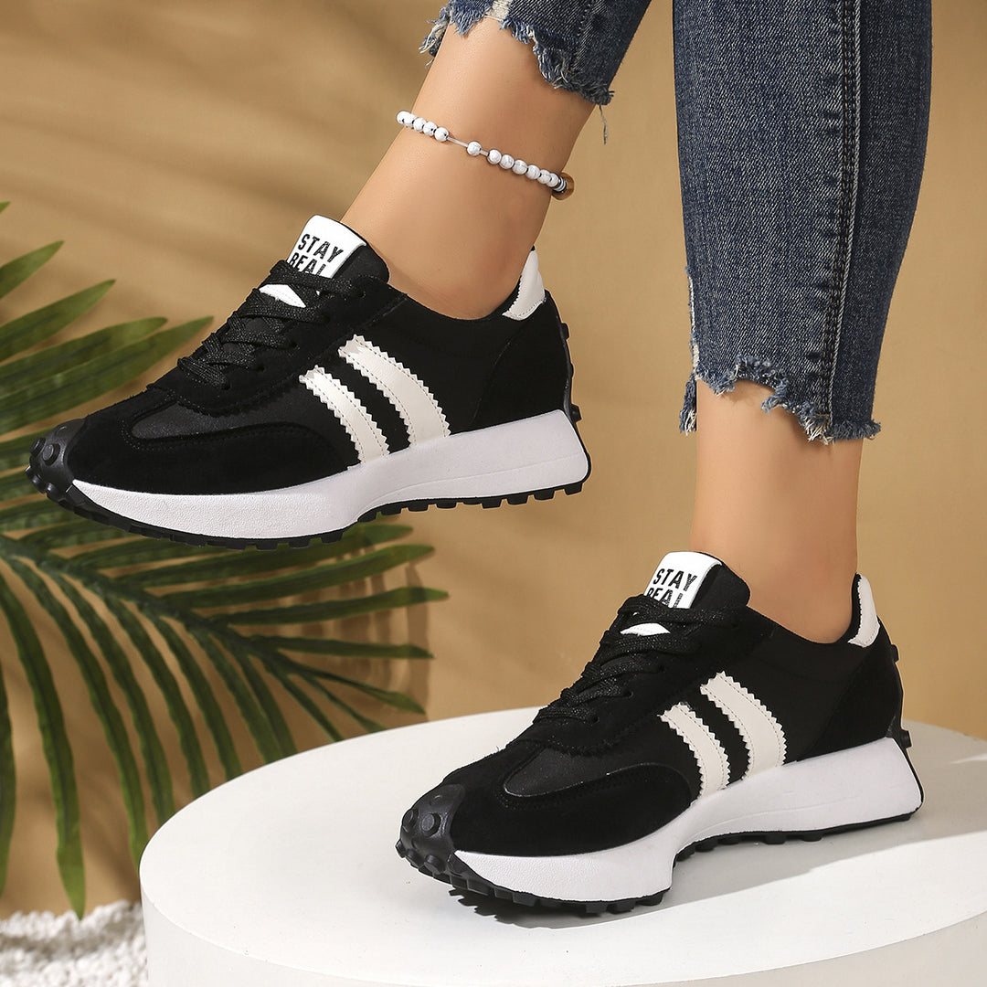 Women's retro runner in vintage style with velour and mesh mix as well as profiled rubber sole Mune Fashion