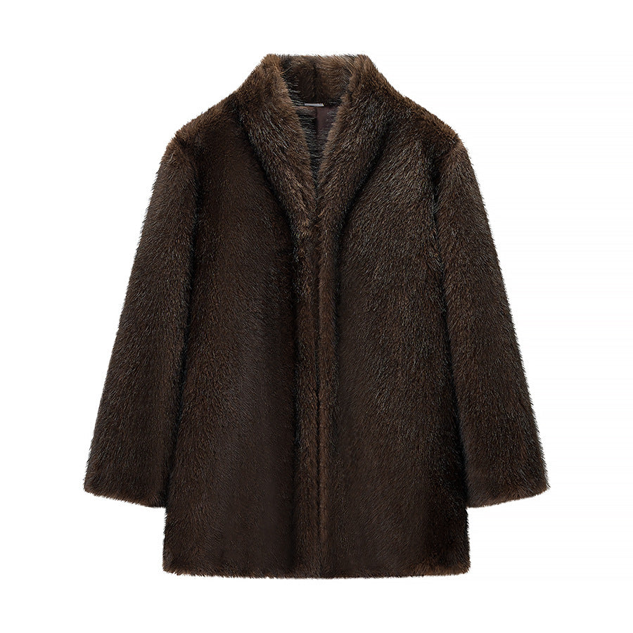 Ladies short fur coat with kimono sleeves and stand-up collar Mune Fashion
