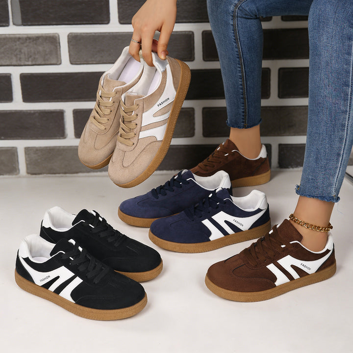 Men's retro suede leather sneakers with padded heel collar and textured rubber outsole Mune Fashion