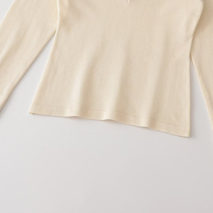 Ladies fine knit long sleeve with deep V-neck and shirt collar Mune Fashion
