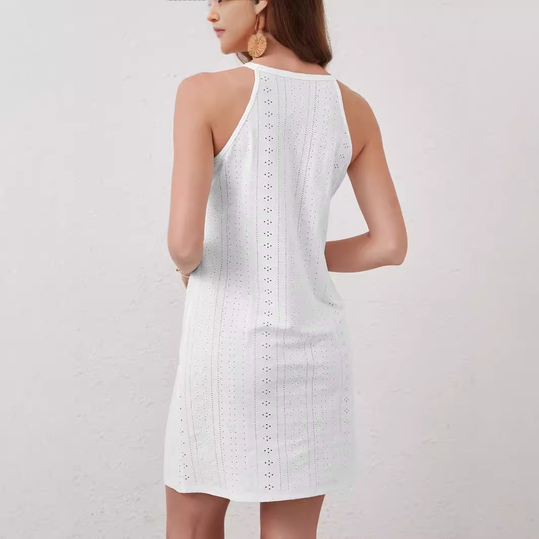 Women's sleeveless mini dress with neckholder, eyelet embroidery and floral crochet appliqué Mune Fashion