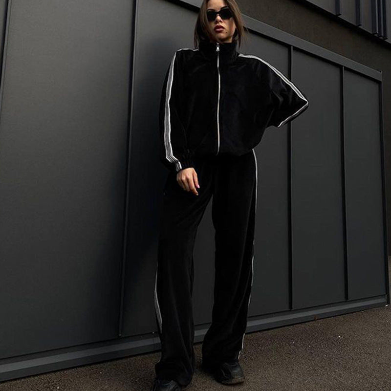 Women's Oversized Velour Training Jacket with Distinctive Contrast Stripes and Ribbed Stand-Up Collar Mune Fashion