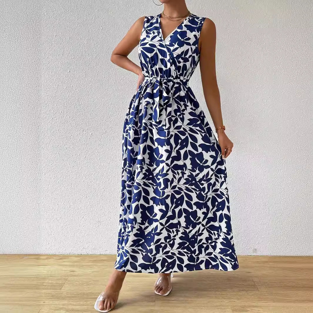 Women's wrap maxi dress with V-neck and tied waist belt Mune Fashion