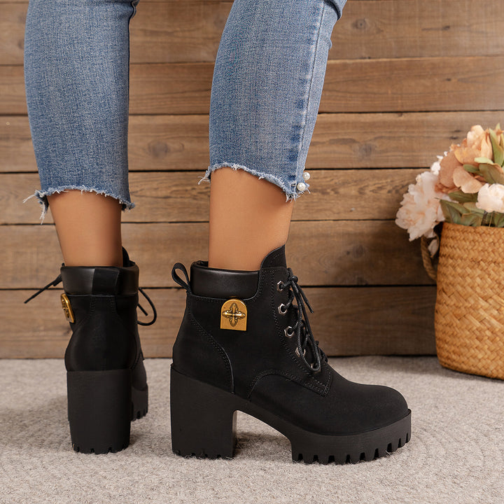 Ladies ankle-high lace-up ankle boots with robust profile heel and padded shaft Mune Fashion