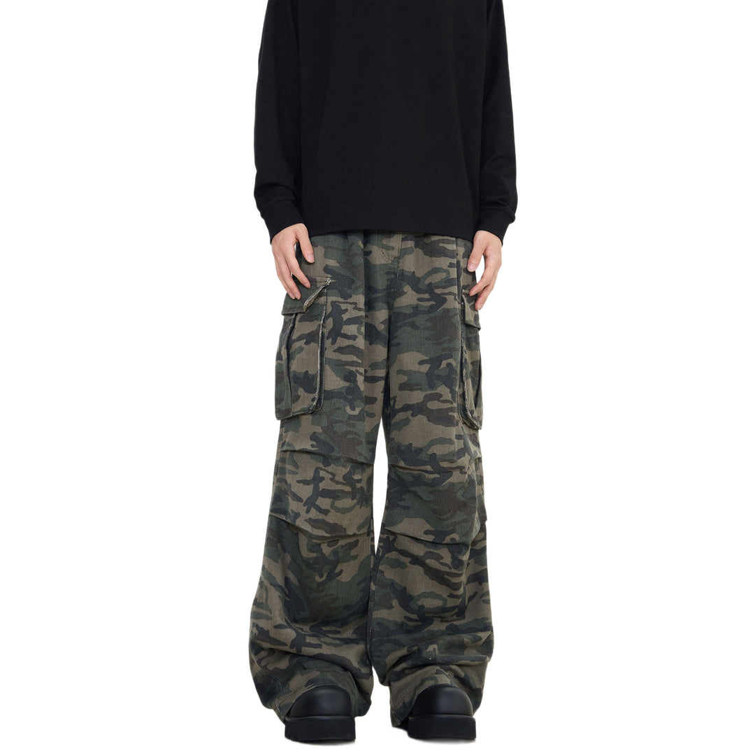 Women's fashionable cargo pants with camouflage pattern Mune Fashion