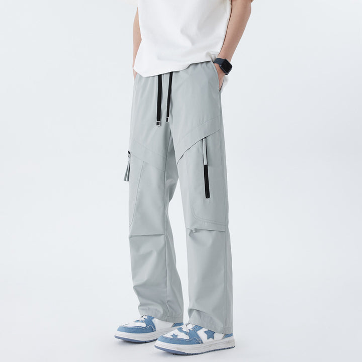 Men's cargo pants with versatile zippers