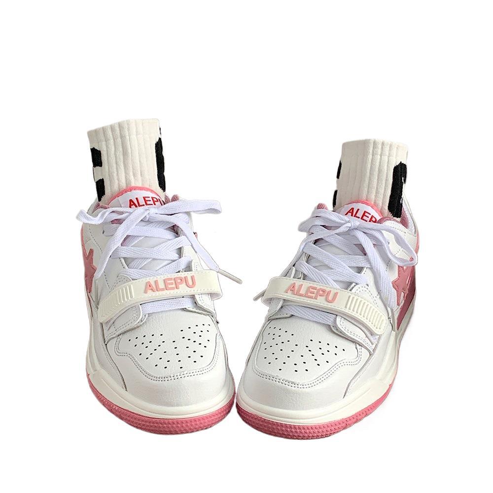 Ladies sporty sneakers with breathable cushioning Mune Fashion