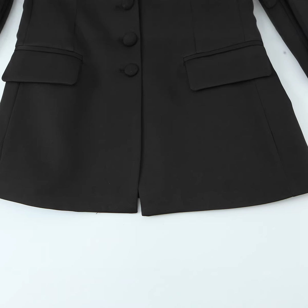 Women Tailored Blazer with Covered Buttons and Flap Pockets Mune Fashion
