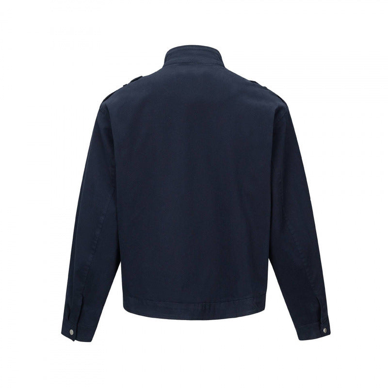 Men's short-cut field jacket made of cotton canvas with stand-up collar, shoulder flaps, and adjustable flap pockets Mune Fashion