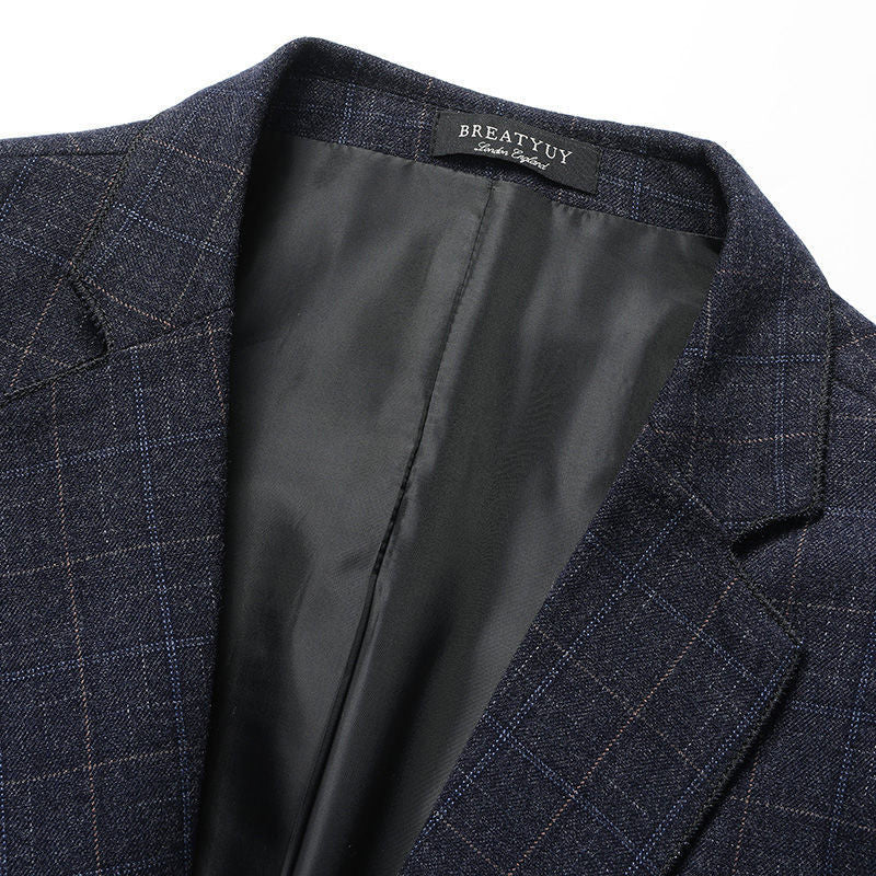 Men's Elegant Checked Blazer with Tailored Fit and Light Wool Blend Mune Fashion