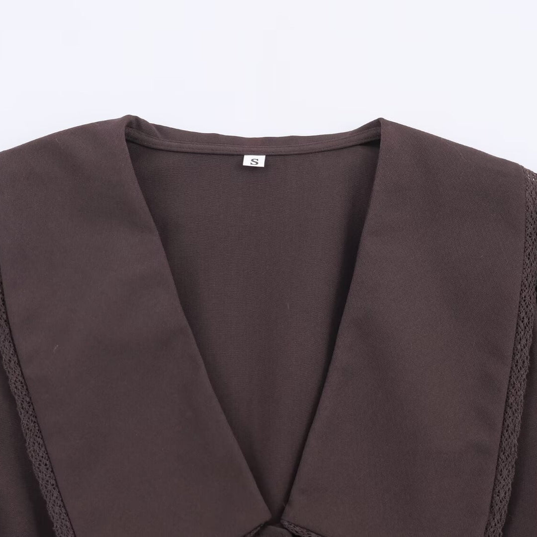 Ladies' blouse with oversized sailor collar, puff sleeves, and pleats Mune Fashion