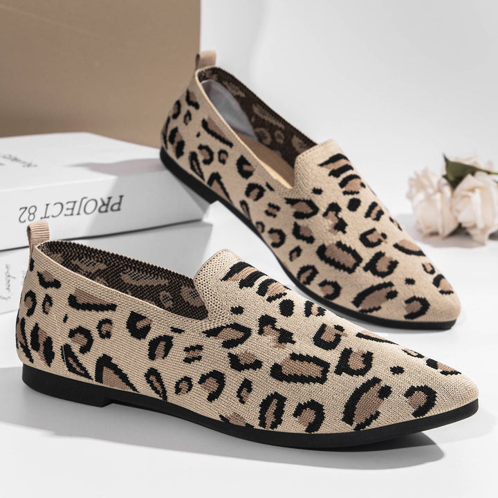 Women's knitted slip-on loafer with leopard jacquard, padded comfort insole and non-slip EVA sole Mune Fashion