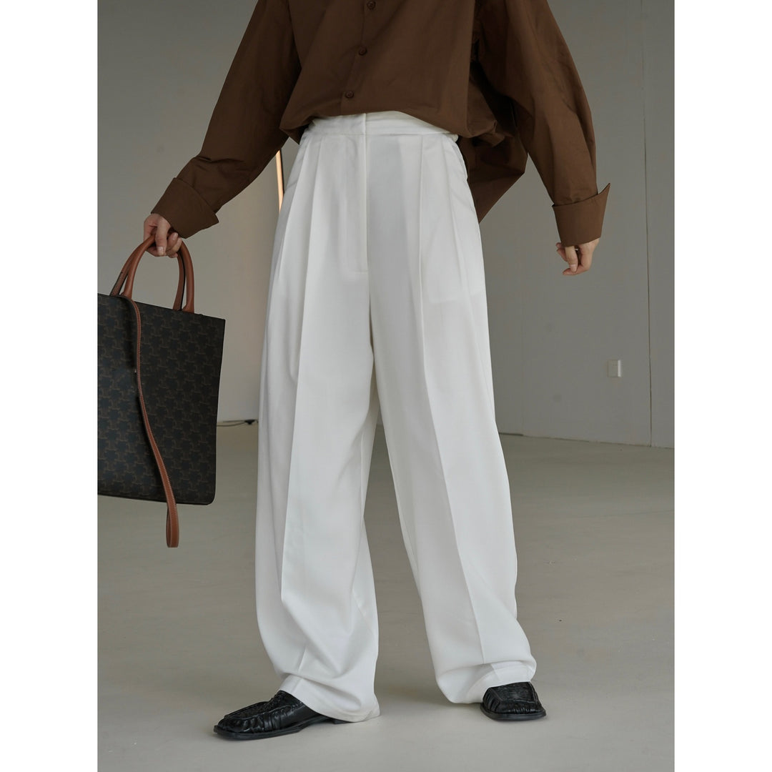 Women Wide High-Waist Tailored Trousers with Concealed Button Placket and Pleats Mune Fashion