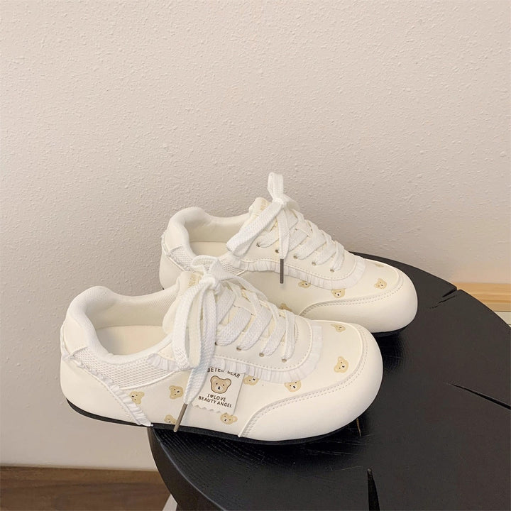 Ladies sneakers with charming bear motifs and comfortable cushioning Mune Fashion