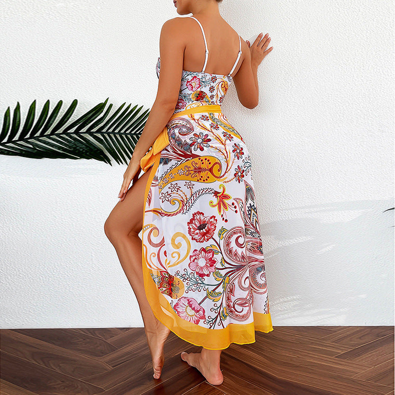 Women's swimwear with floral pattern and transparent sarong cover Mune Fashion