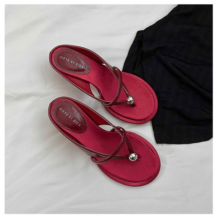 Ladies Elegant Mule Sandal with Toe Ring, Filigree Straps and Sculpted Kitten Heel Mune Fashion