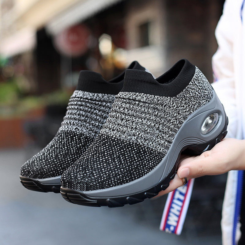 Ladies Slip-On Knit Sneakers with sock-like shaft and air-cushioned platform sole Mune Fashion