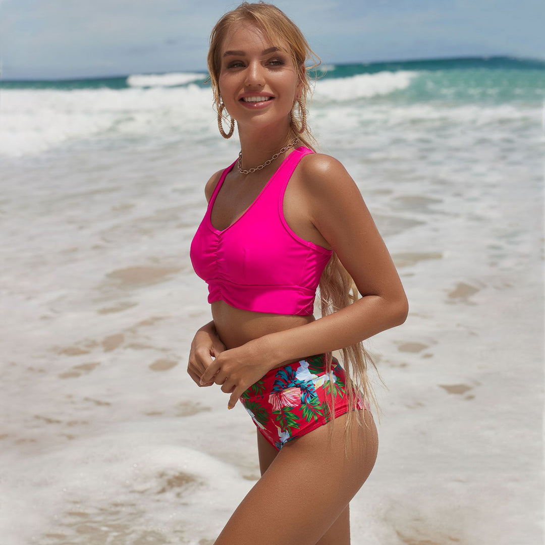 Women's bikini set with trendy cropped top and high-quality floral design Mune Fashion