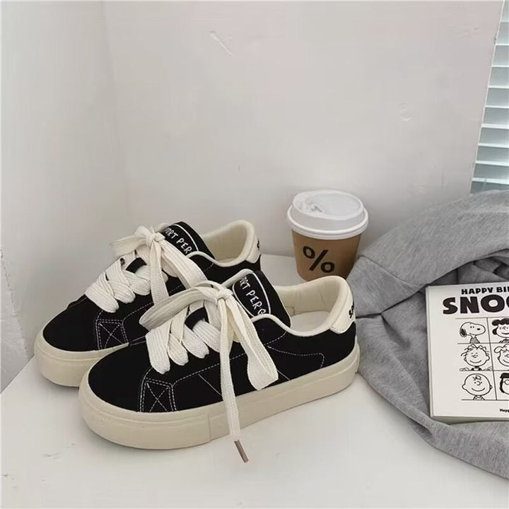 Women's sporty sneakers made of high-quality suede with comfortable lacing details Mune Fashion
