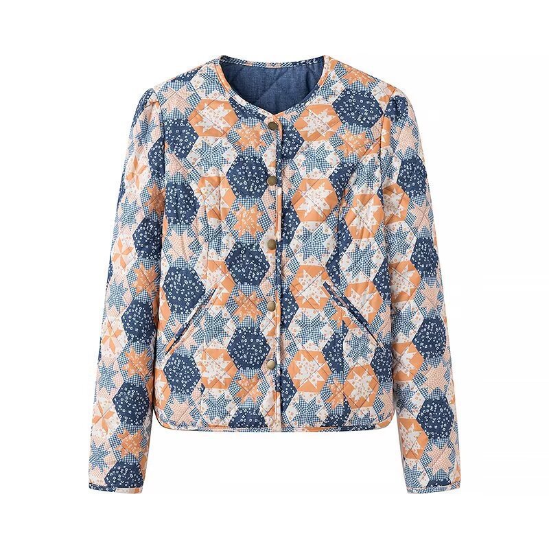 Women's Lightweight Quilted Jacket with Patchwork Floral Pattern and Short Cut Mune Fashion