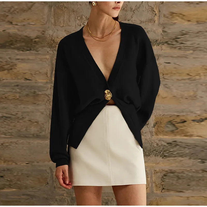 Women 500+ Cropped Cardigan with Waist Gathering, Deep V-Neck and Large Decorative Button Mune Fashion