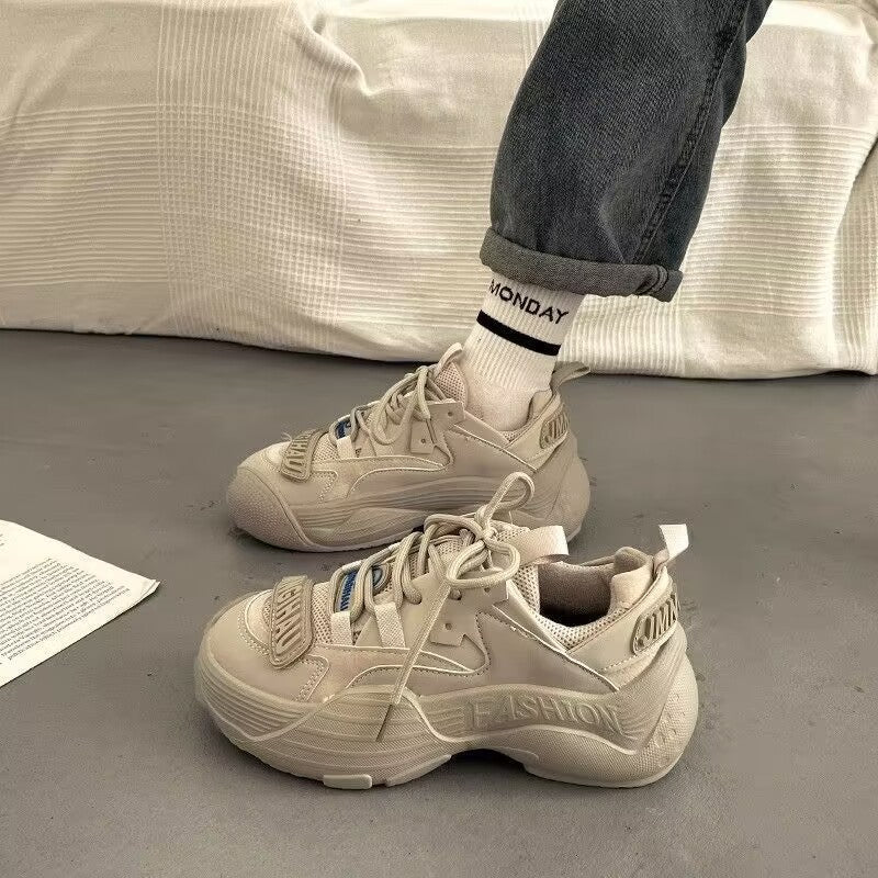 Women’s sporty sneakers with durable upper material and non-slip sole Mune Fashion