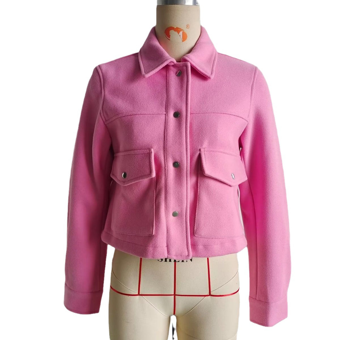 Women’s short structured jacket in boxy style with shirt collar and patch pockets Mune Fashion