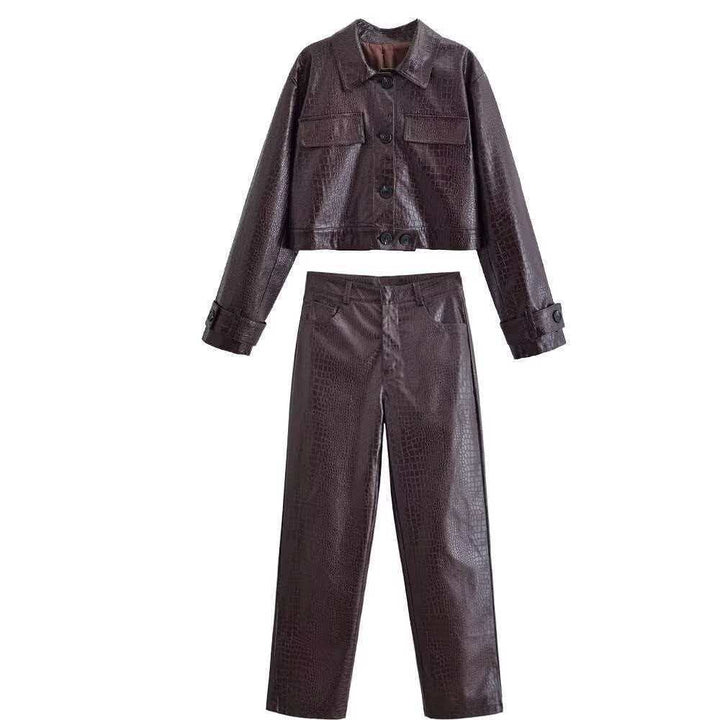 Women nan straight-cut faux leather trousers with crocodile embossing and high waist Mune Fashion
