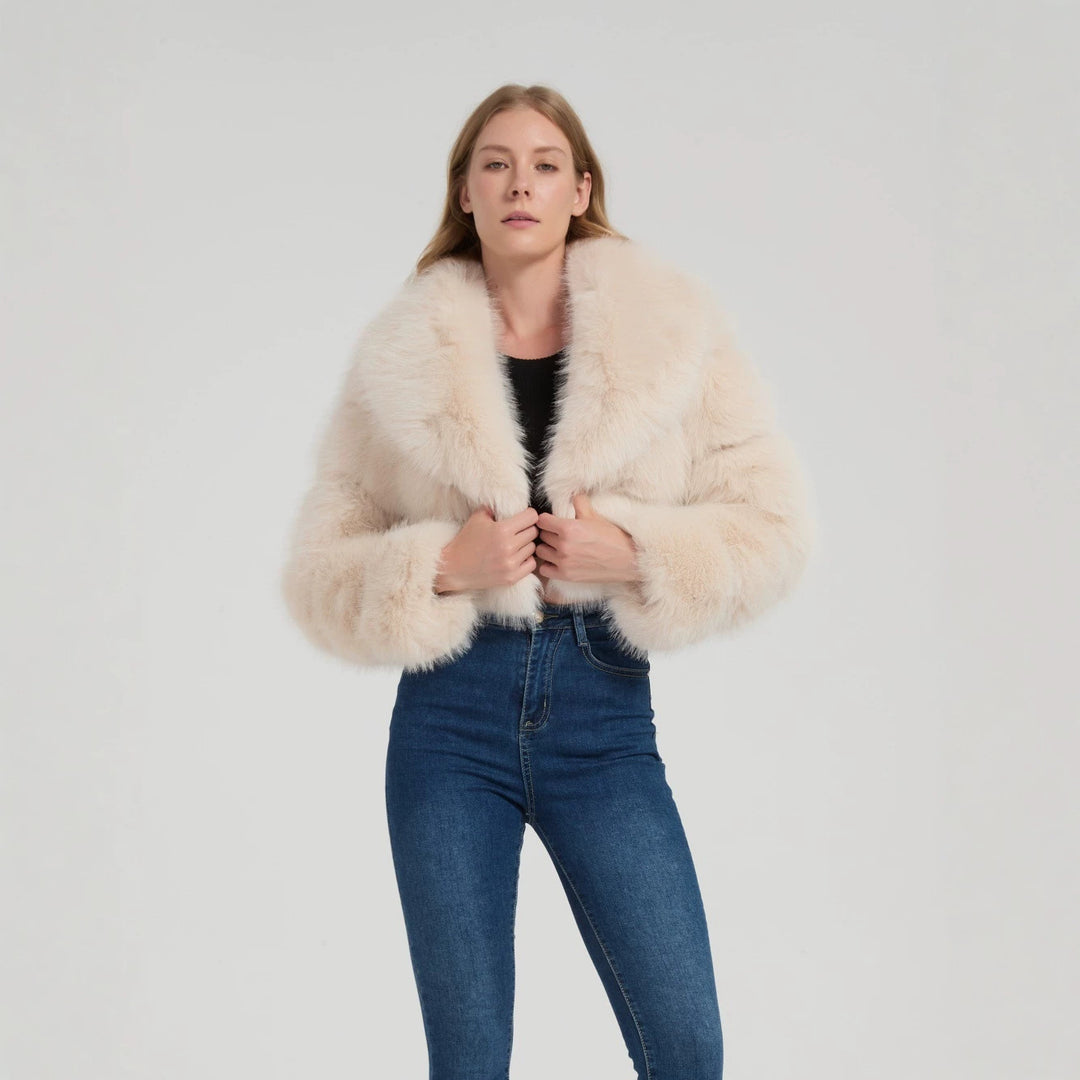 Ladies short-cut faux fur bolero jacket with voluminous shawl collar Mune Fashion
