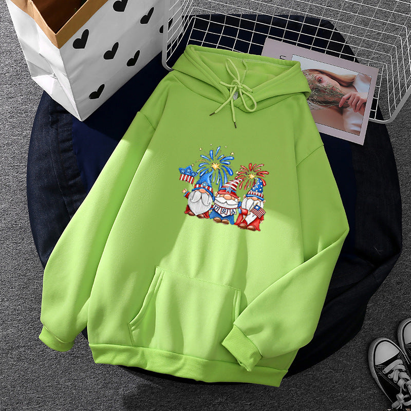 Women's hoodie with patriotic garden gnome print, brushed fleece lining, oversized cut, and kangaroo pocket Mune Fashion