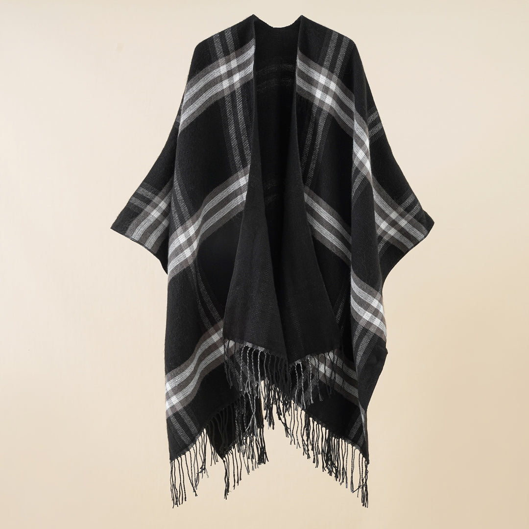 Women's Oversize Cloak with Check Pattern, Fringes and Wool Look Mune Fashion