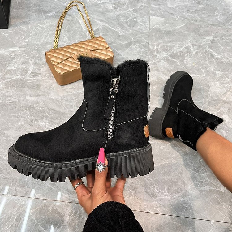 Women's short boots with faux suede appearance, teddy lining, and side zipper Mune Fashion